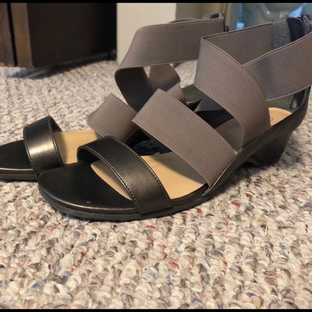 Wedged Sandals 9.5/10 Bella Vita